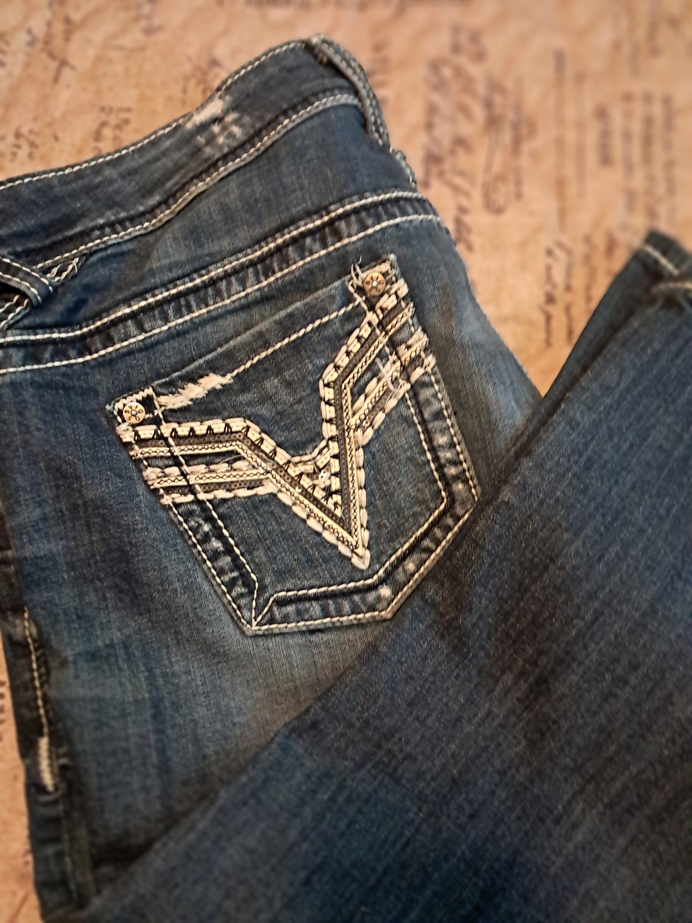 Vigoss Dark Blue Embroidered Pocket Capris